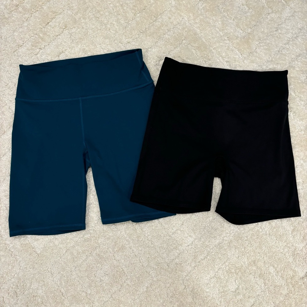 Set of 2 pairs of Fabletics shorts size medium